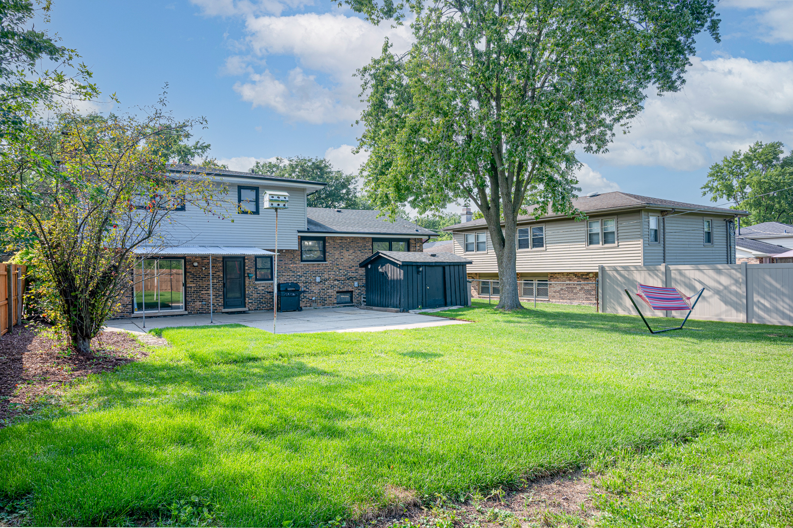 1331 Heather Road Homewood, IL 60430 - Photo 4 of 32 Gallery Image 4