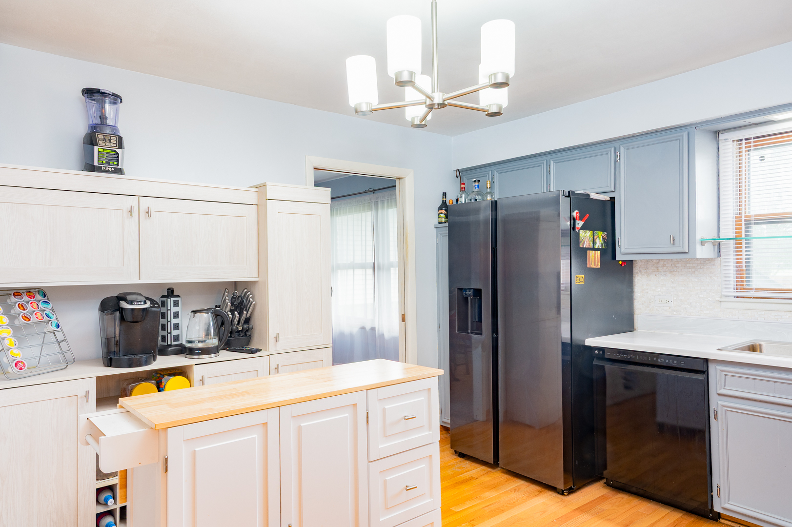 1331 Heather Road Homewood, IL 60430 - Photo 5 of 32 Gallery Image 5
