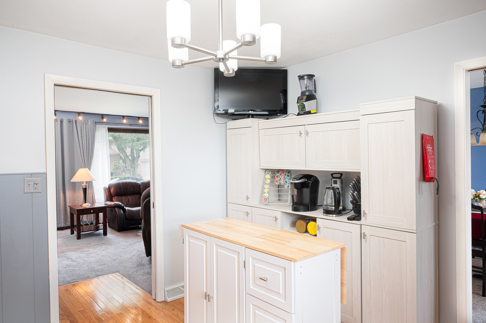 1331 Heather Road Homewood, IL 60430 - Photo 9 of 32 Gallery Image 9