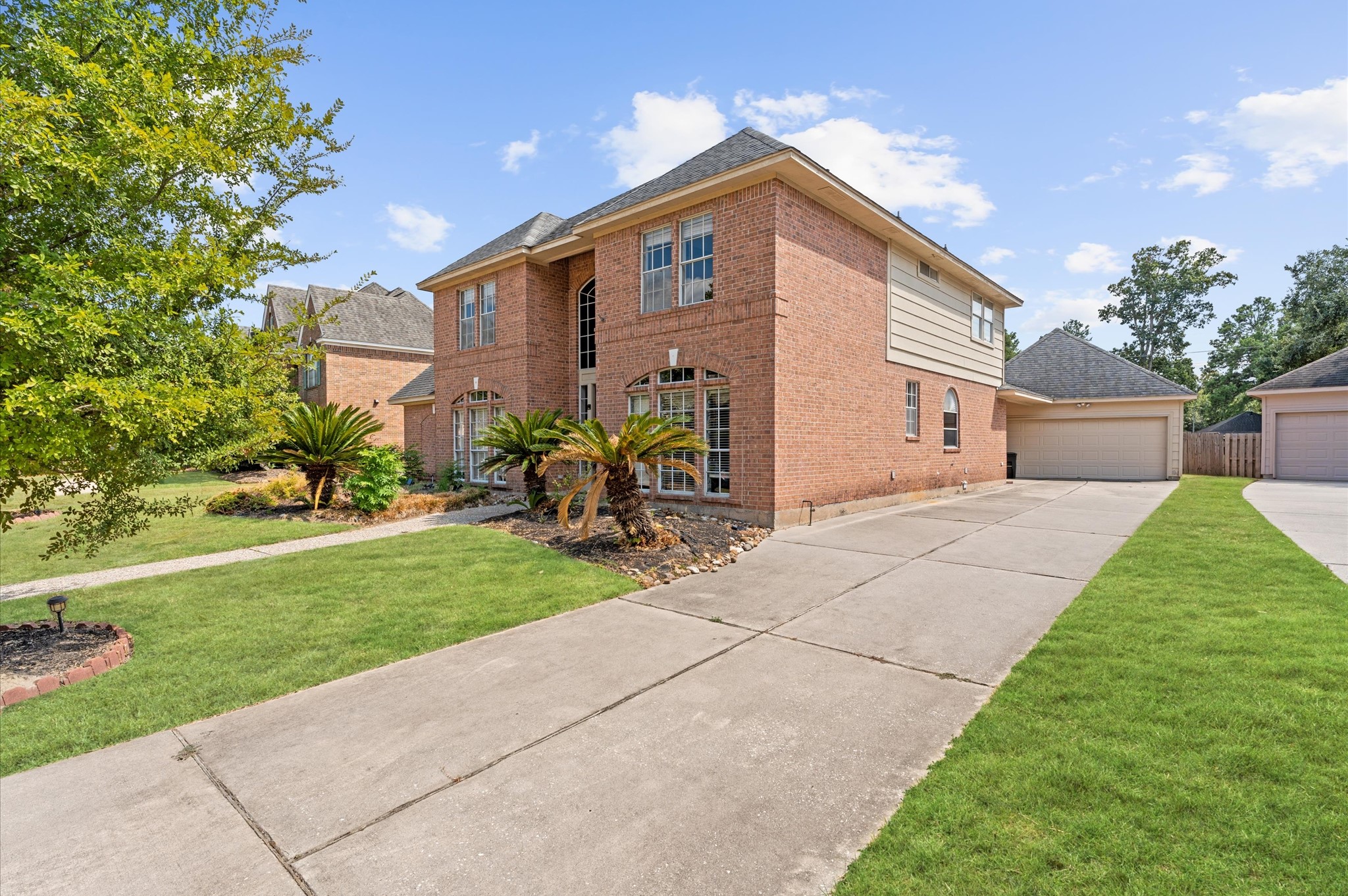 4414 Riverside Oaks Drive Houston, TX 77345 - Photo 2 of 37