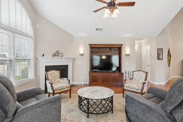 $408,000 | 825 South Browns Lane, Unit 1404, Gallatin, TN 37066