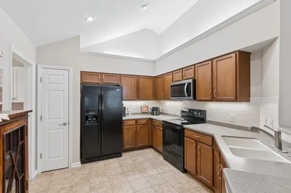 $408,000 | 825 South Browns Lane, Unit 1404, Gallatin, TN 37066