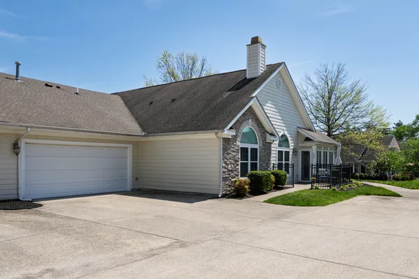 $408,000 | 825 South Browns Lane, Unit 1404, Gallatin, TN 37066