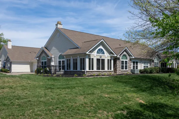 $408,000 | 825 South Browns Lane, Unit 1404, Gallatin, TN 37066