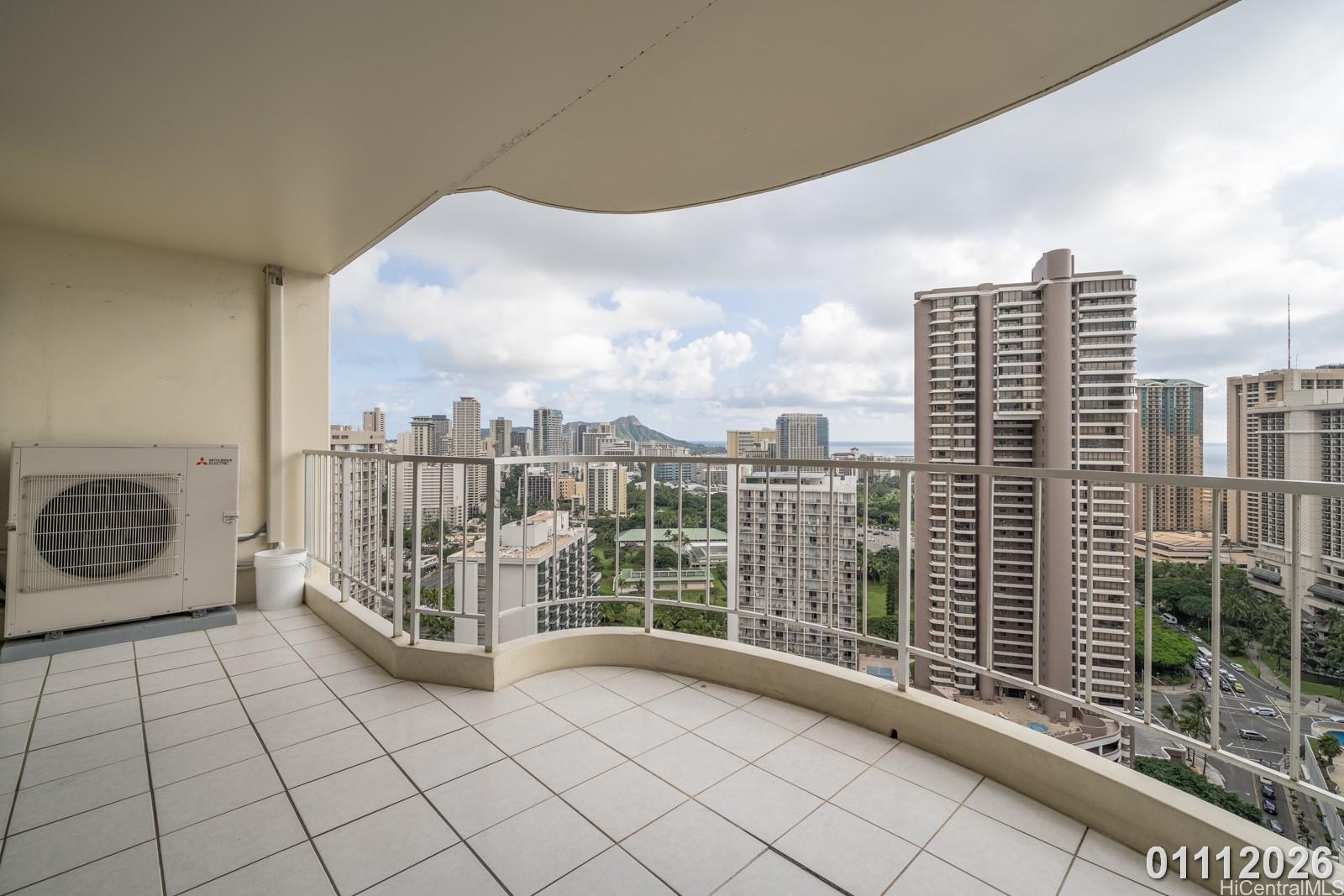 469 Ena Road, Unit 2903 Honolulu, HI 96815 - Photo 4 of 25 a view of terrace with city view