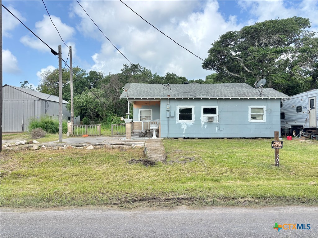 209 7th Street Port O'Connor, TX 77982 - Photo 5 of 11