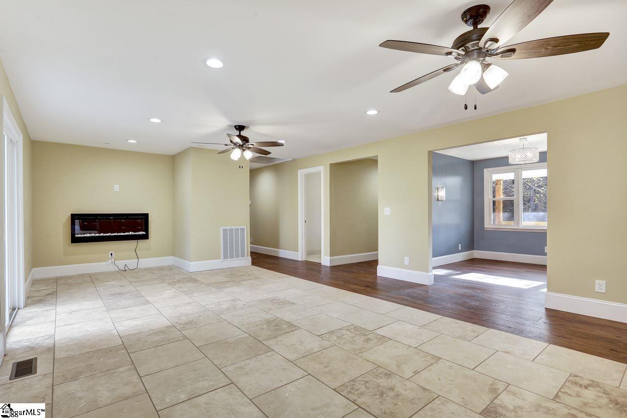4916 State Park Road Travelers Rest, SC 29690 - Photo 12 of 34 Gallery Image 12