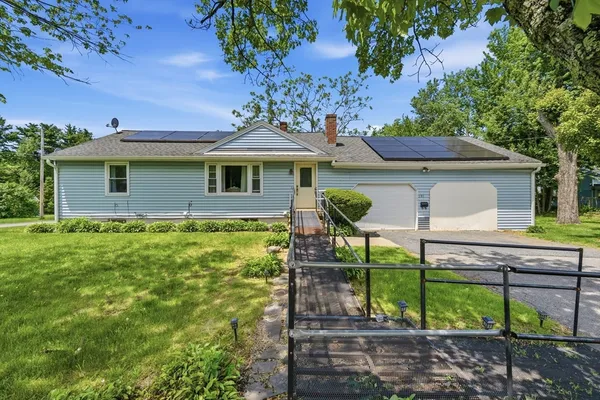 $415,000 | 297 Whalom Road, Lunenburg, MA 01462
