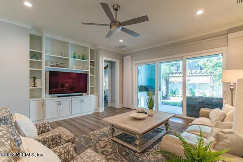 $2,890,000 | 264 Ocean Boulevard, Atlantic Beach, FL 32233