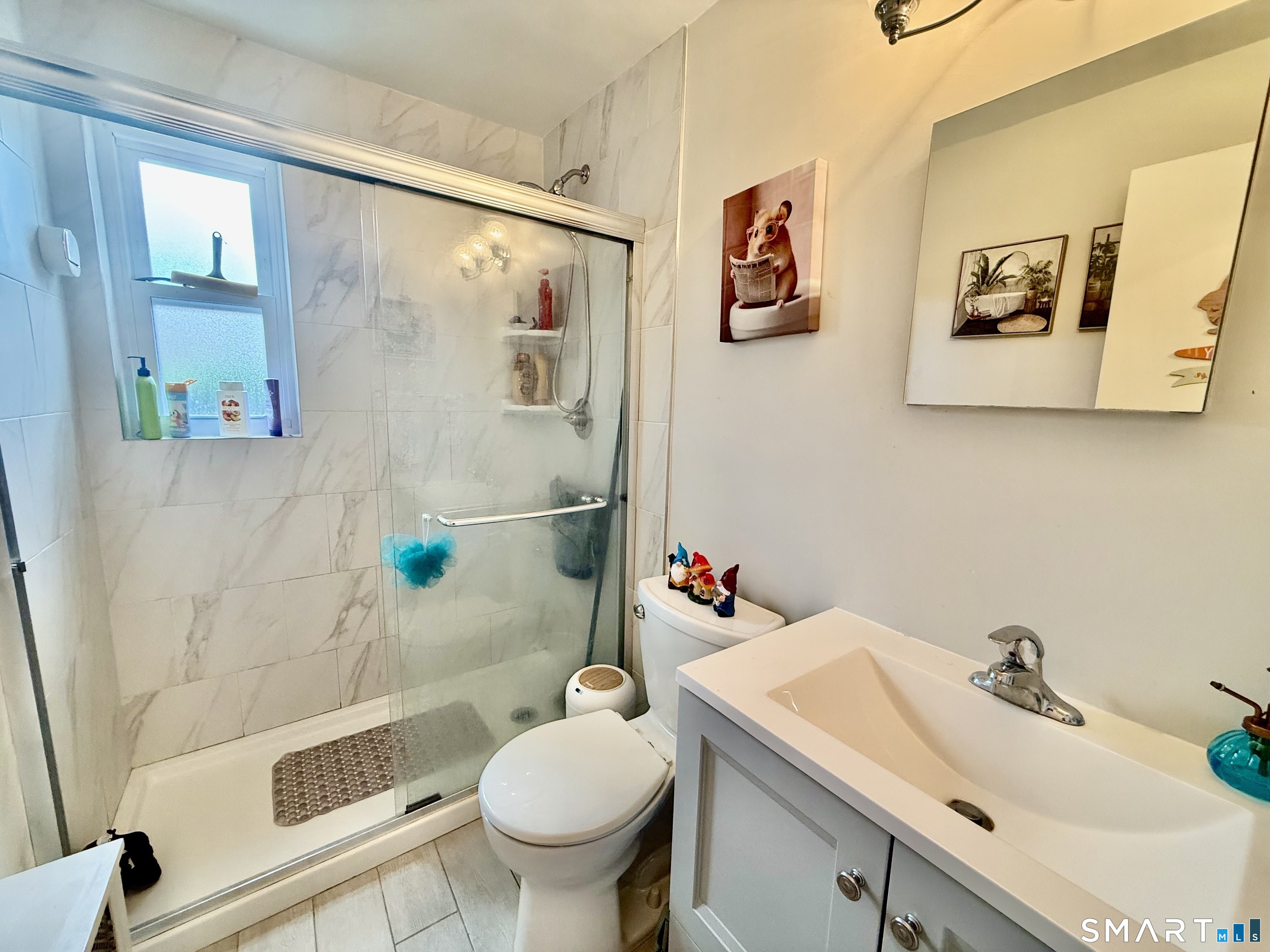 231 Seaton Road, Unit 2 Stamford, CT 06902 - Photo 4 of 39 Updated bath