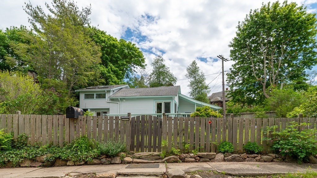 7 Lighthouse Way Gloucester, MA 01930 - Photo 24 of 25