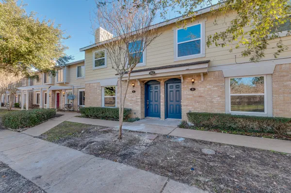 $1,375 | 742 Memorial Mews Street, Unit A, Houston, TX 77079