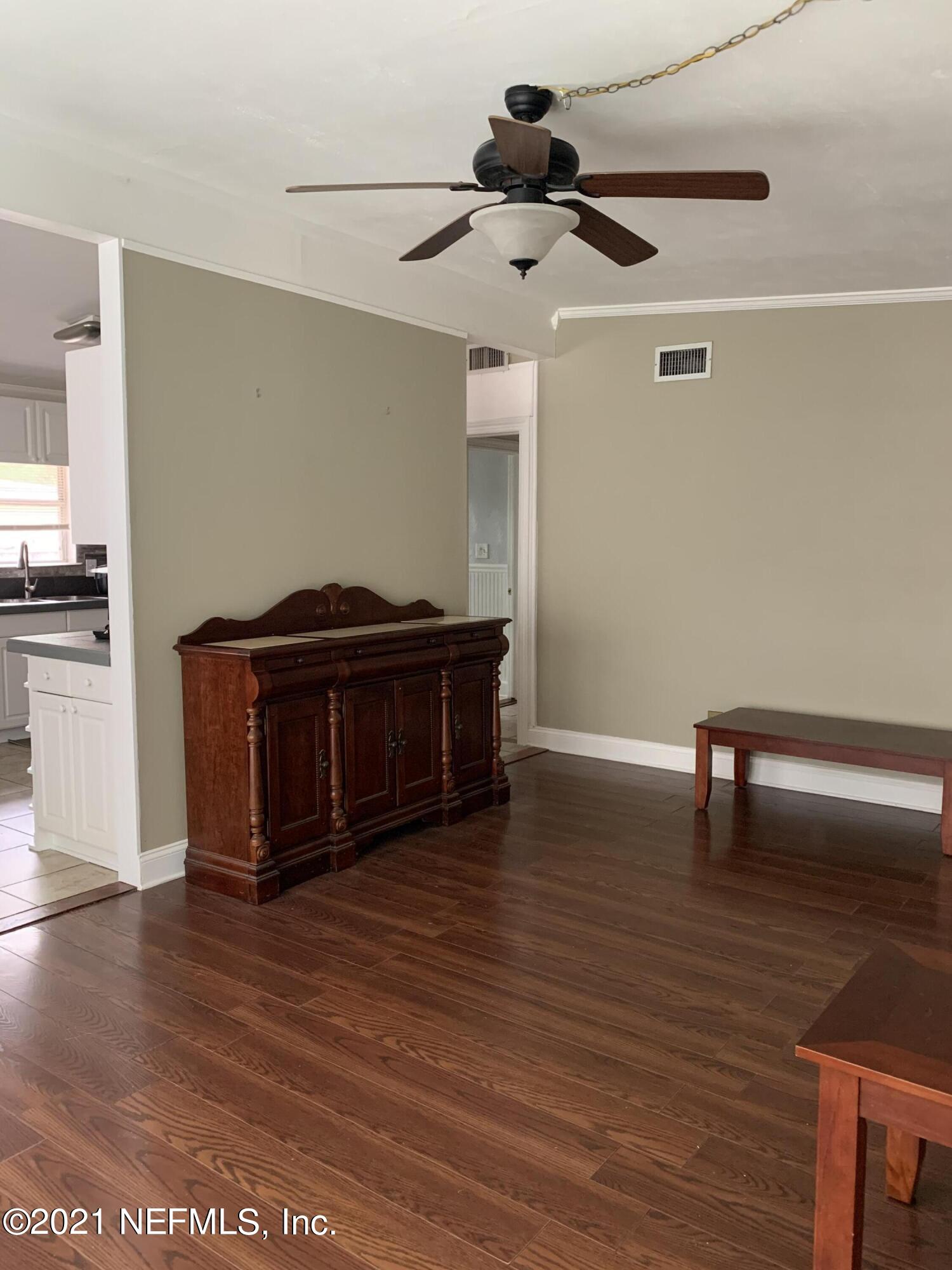 6918 Deauville Road Jacksonville, FL 32205 - Photo 2 of 22 IMG_0575