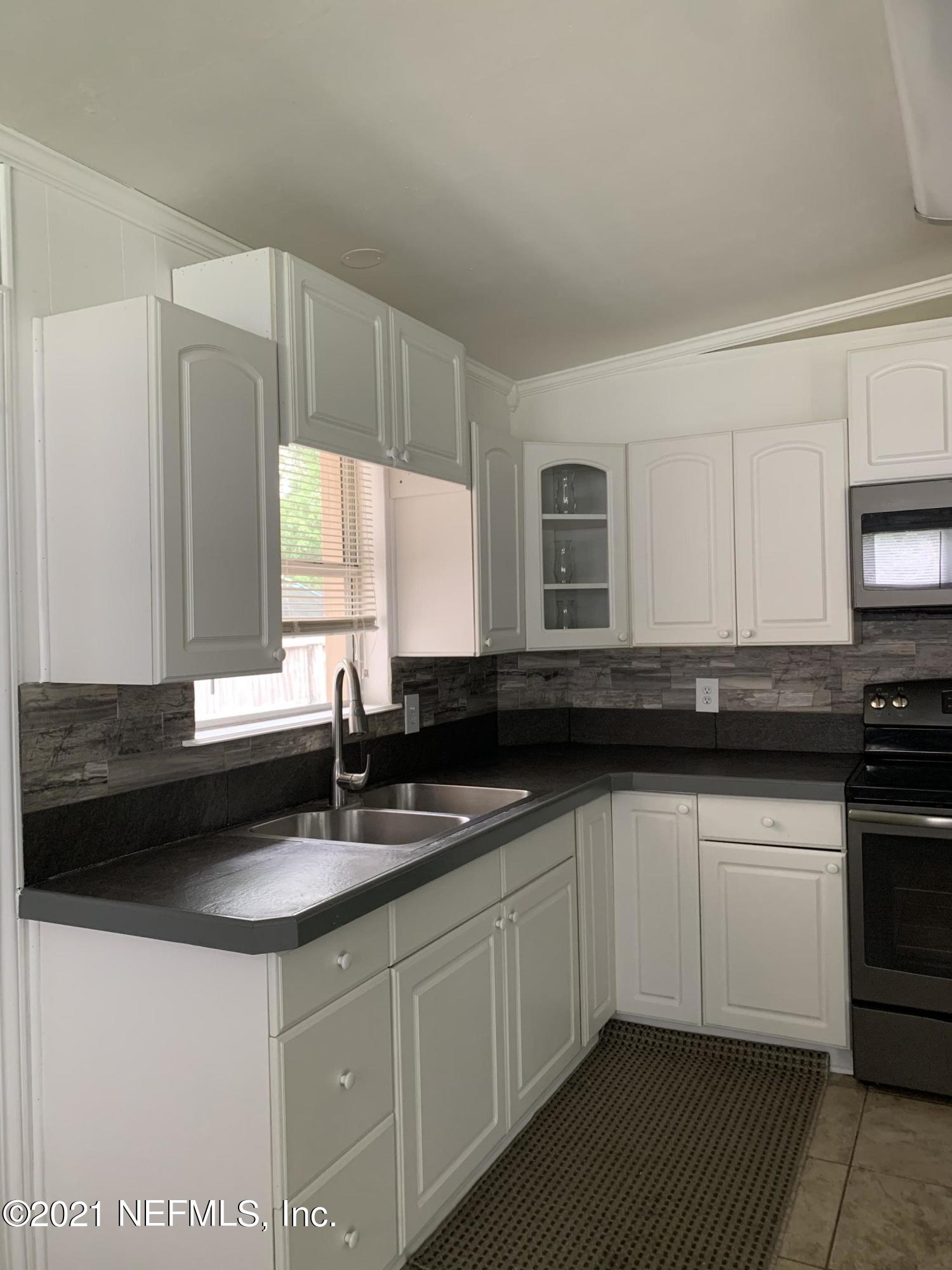 6918 Deauville Road Jacksonville, FL 32205 - Photo 3 of 22 IMG_0566