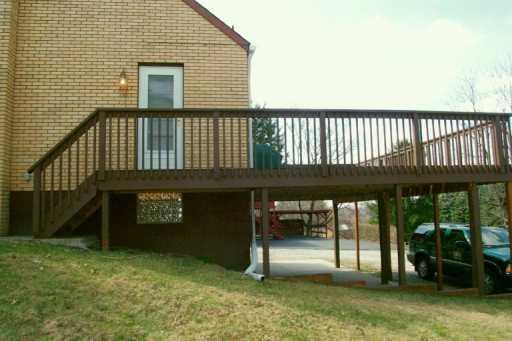 517 Beatty Road Monroeville, PA 15146 - Photo 4 of 8 Gallery Image 4