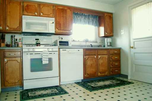 517 Beatty Road Monroeville, PA 15146 - Photo 6 of 8 Gallery Image 6