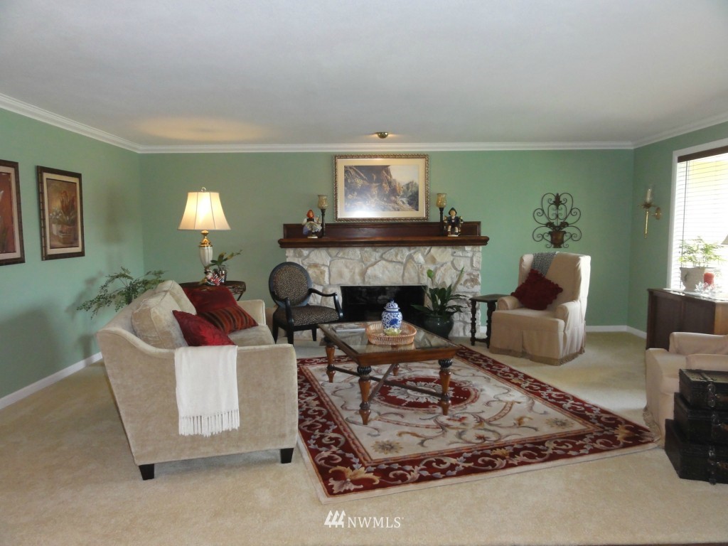 14845 Southeast 170th Street Renton, WA 98058 - Photo 2 of 17 Gallery Image 2