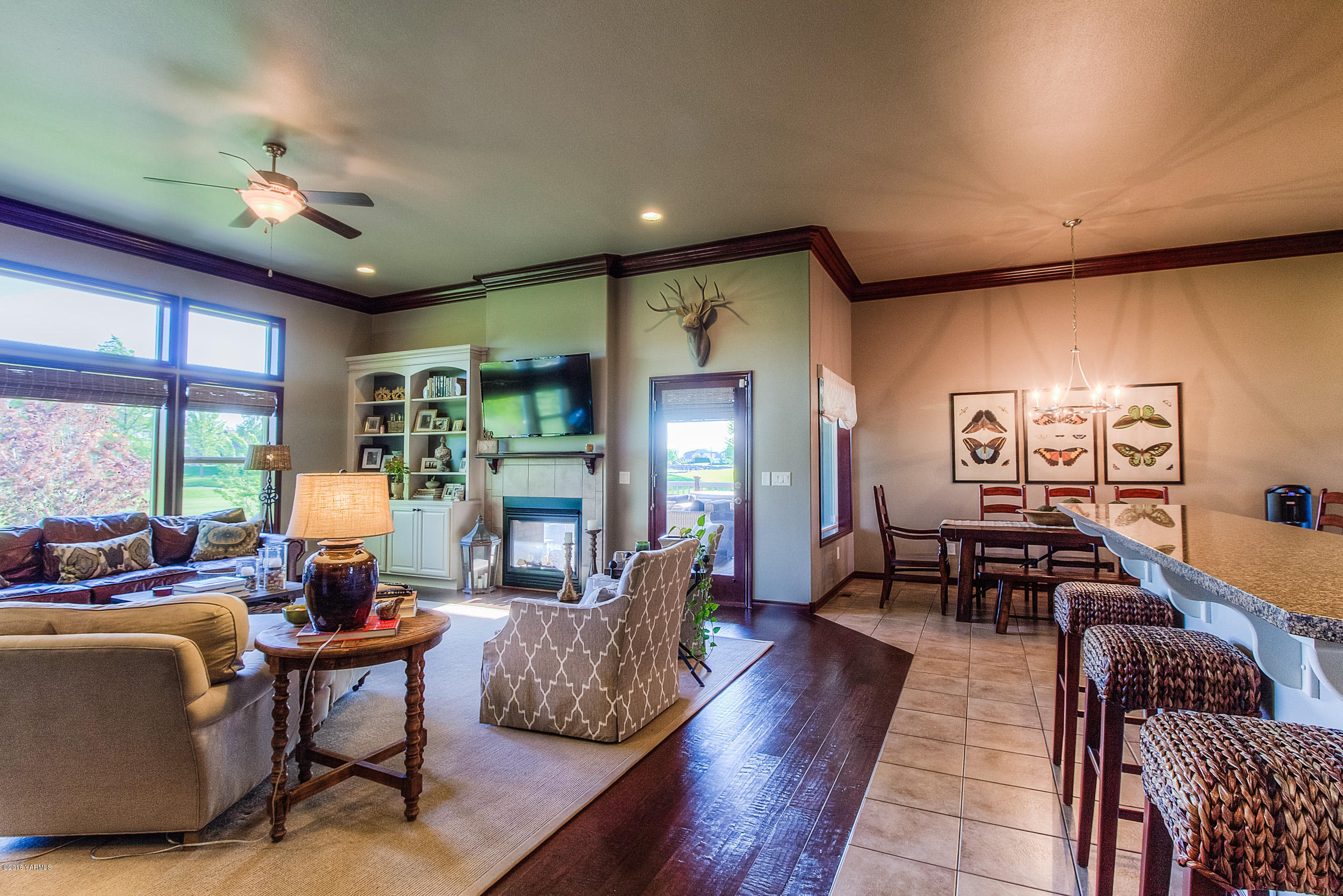 8970 Coolidge Road Yakima, WA 98903 - Photo 29 of 60 a living room with furniture and wooden floor