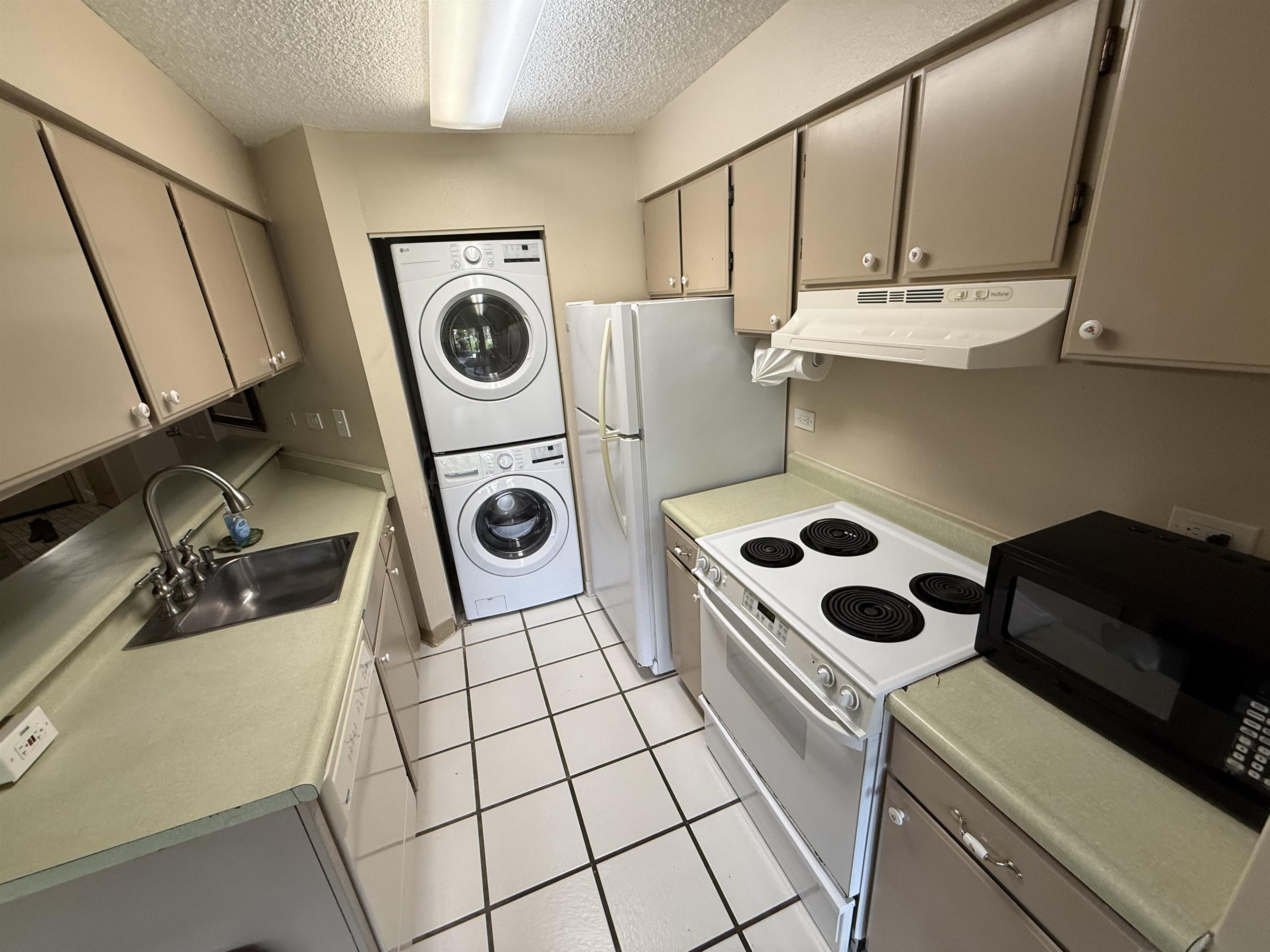 1032 South Kihei Road, Unit A109 Kihei, HI 96753 - Photo 3 of 22