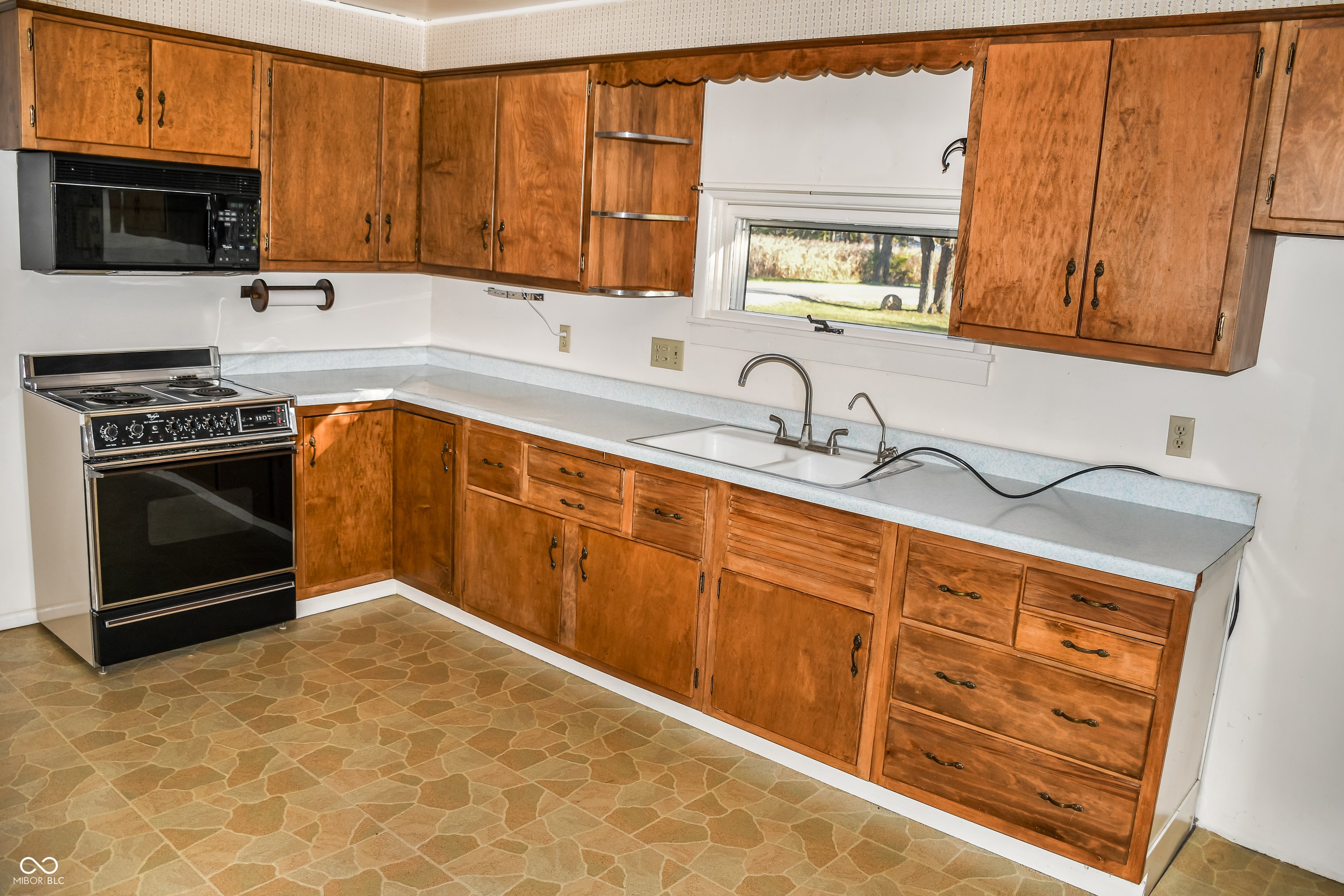23350 Mule Barn Road Sheridan, IN 46069 - Photo 12 of 50 Gallery Image 12