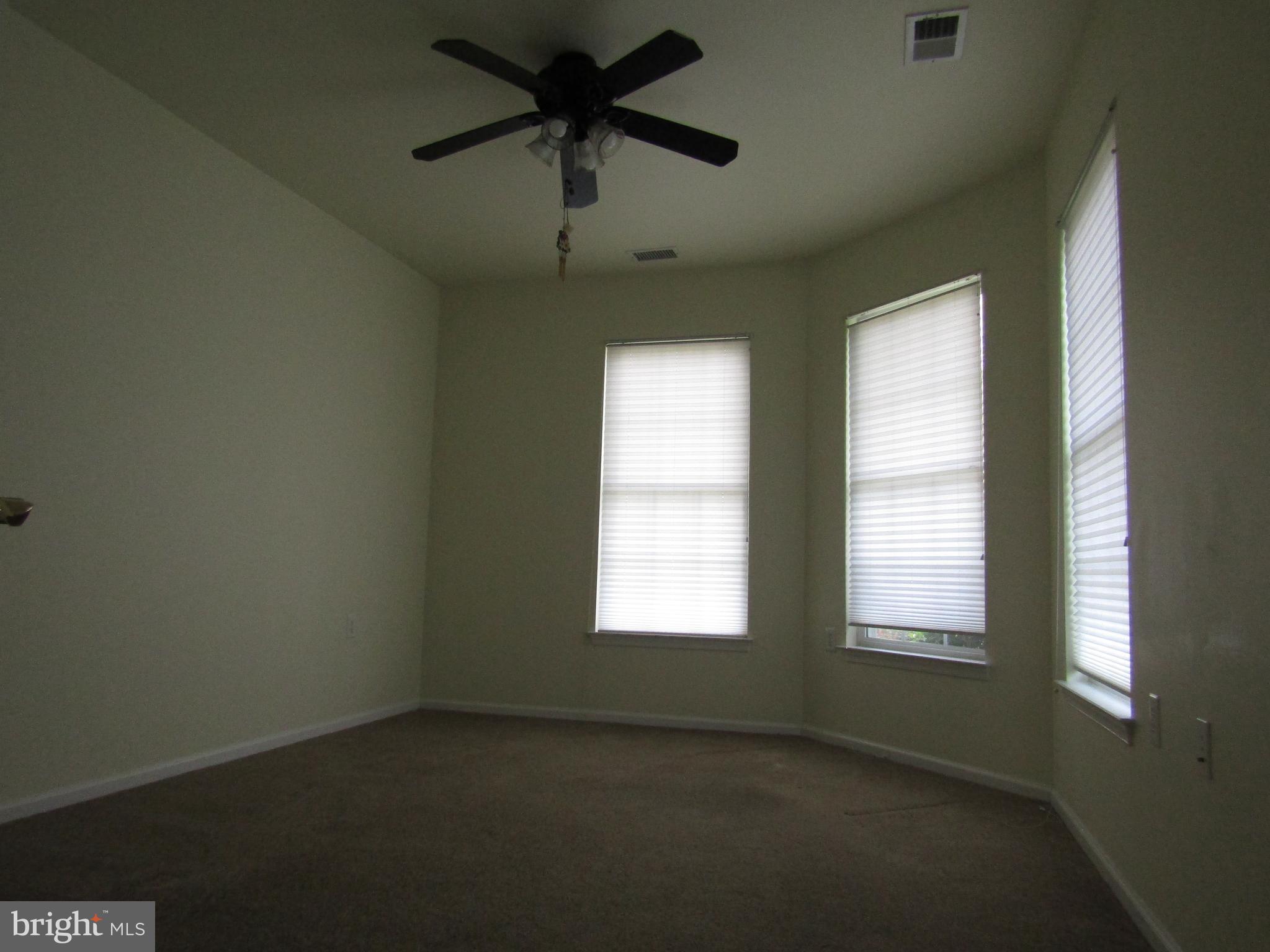 151 Meadowlark Drive Hamilton, NJ 08690 - Photo 5 of 17