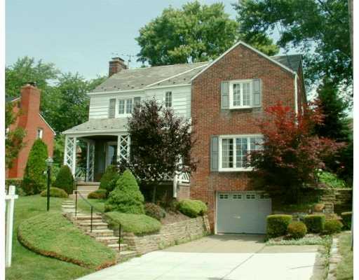 453 Old Farm Road Mt. Lebanon, PA 15228 - Photo 1 of 8