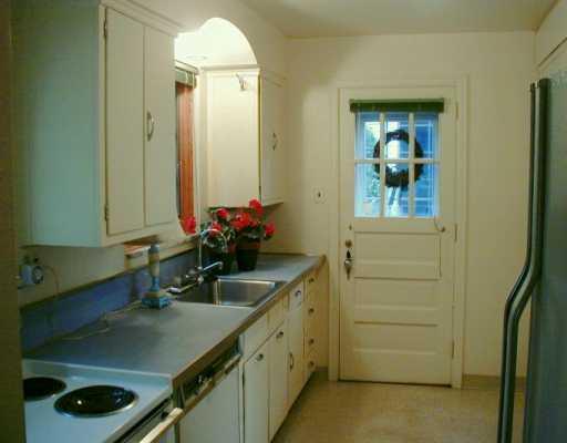 453 Old Farm Road Mt. Lebanon, PA 15228 - Photo 7 of 8