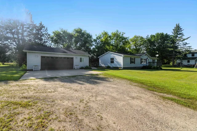 $235,000 | 518 1/2 West 4th Street South, Pillager, MN 56473