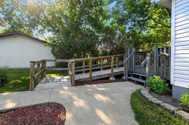 $235,000 | 518 1/2 West 4th Street South, Pillager, MN 56473