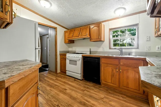 $235,000 | 518 1/2 West 4th Street South, Pillager, MN 56473