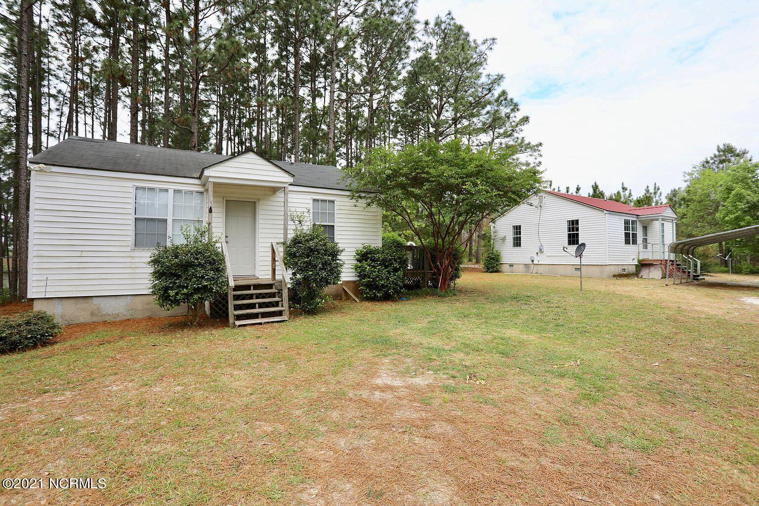 320R Robert Sands Road Aberdeen, NC 28315 - Photo 1 of 17 front