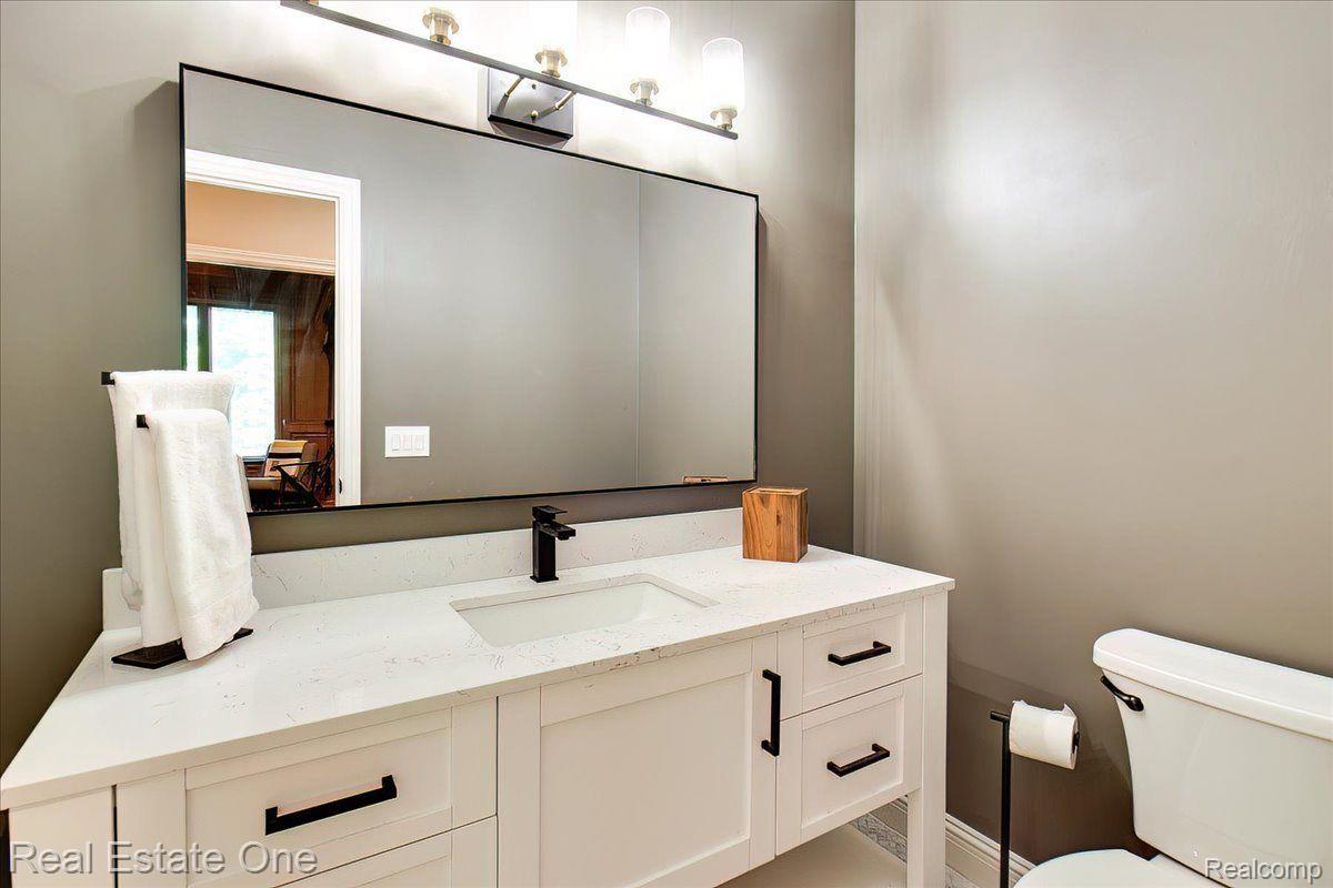 5016 Stonehenge Drive Rochester, MI 48306 - Photo 48 of 82 Gallery Image 48