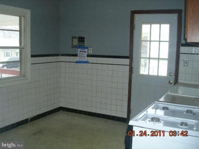 7718 Emerson Road Hyattsville, MD 20784 - Photo 3 of 6 Kitchen