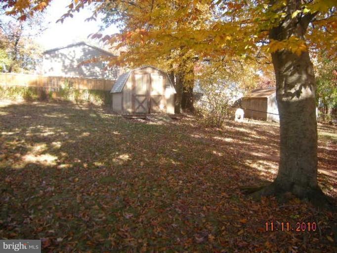 7718 Emerson Road Hyattsville, MD 20784 - Photo 4 of 6 Back yard