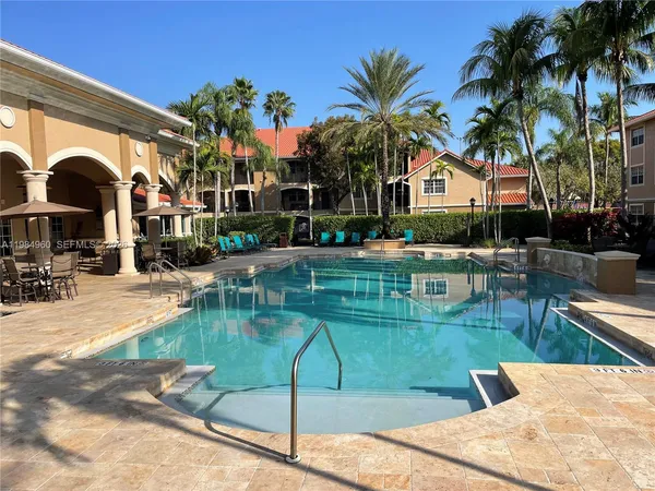 $2,300 | 140 Southwest 117th Avenue, Unit 4302, Pembroke Pines, FL 33025