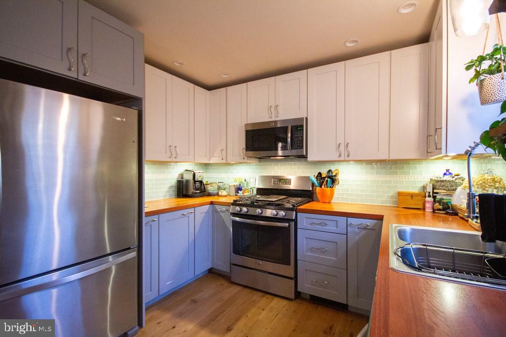 1017 Mine Road Lebanon, PA 17042 - Photo 8 of 47 Gallery Image 8