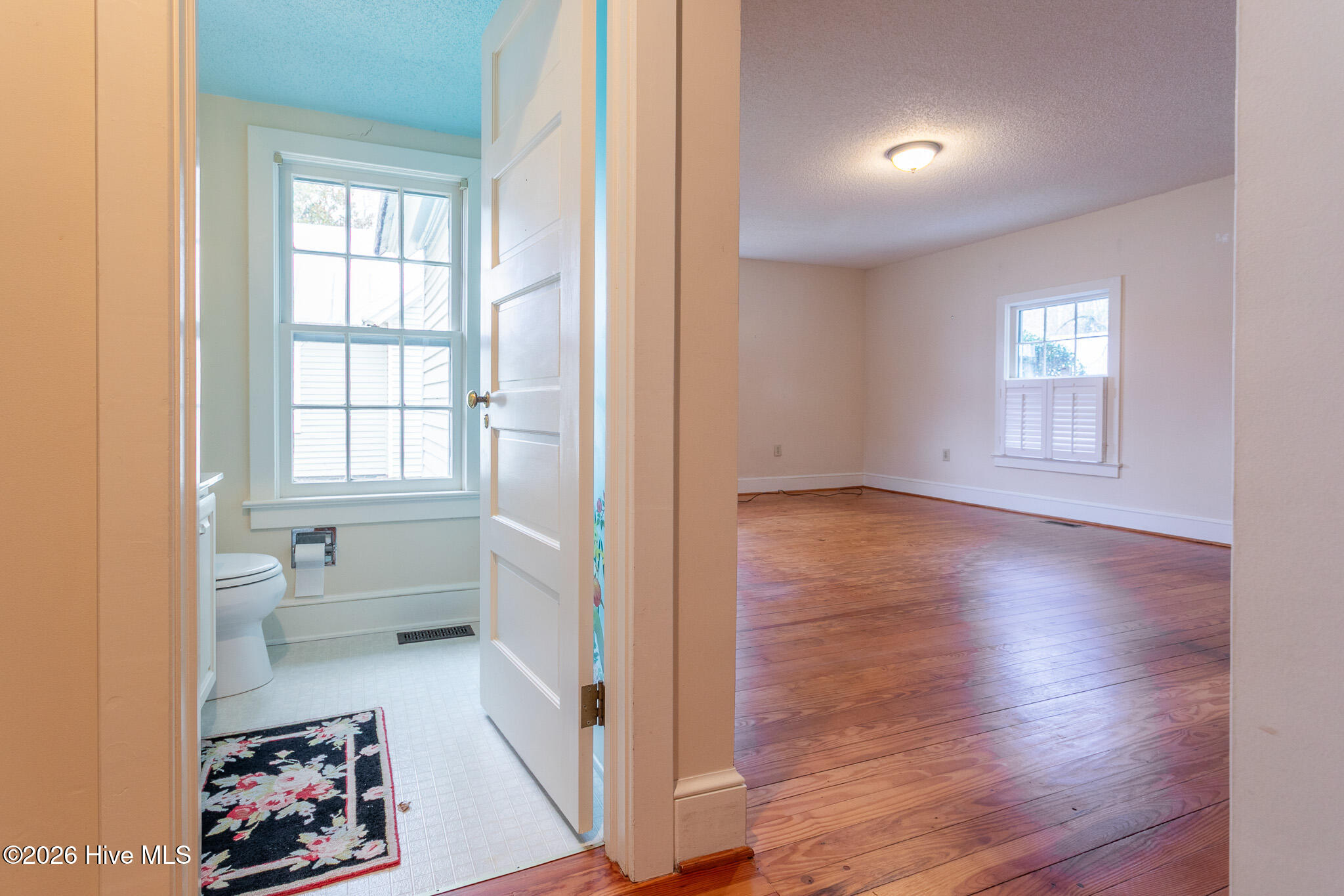 405 Phillips Street Edenton, NC 27932 - Photo 23 of 32 HalfBathroom