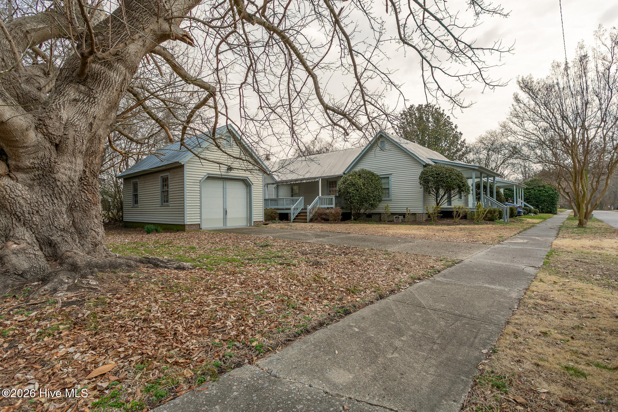 405 Phillips Street Edenton, NC 27932 - Photo 32 of 32 SideYard
