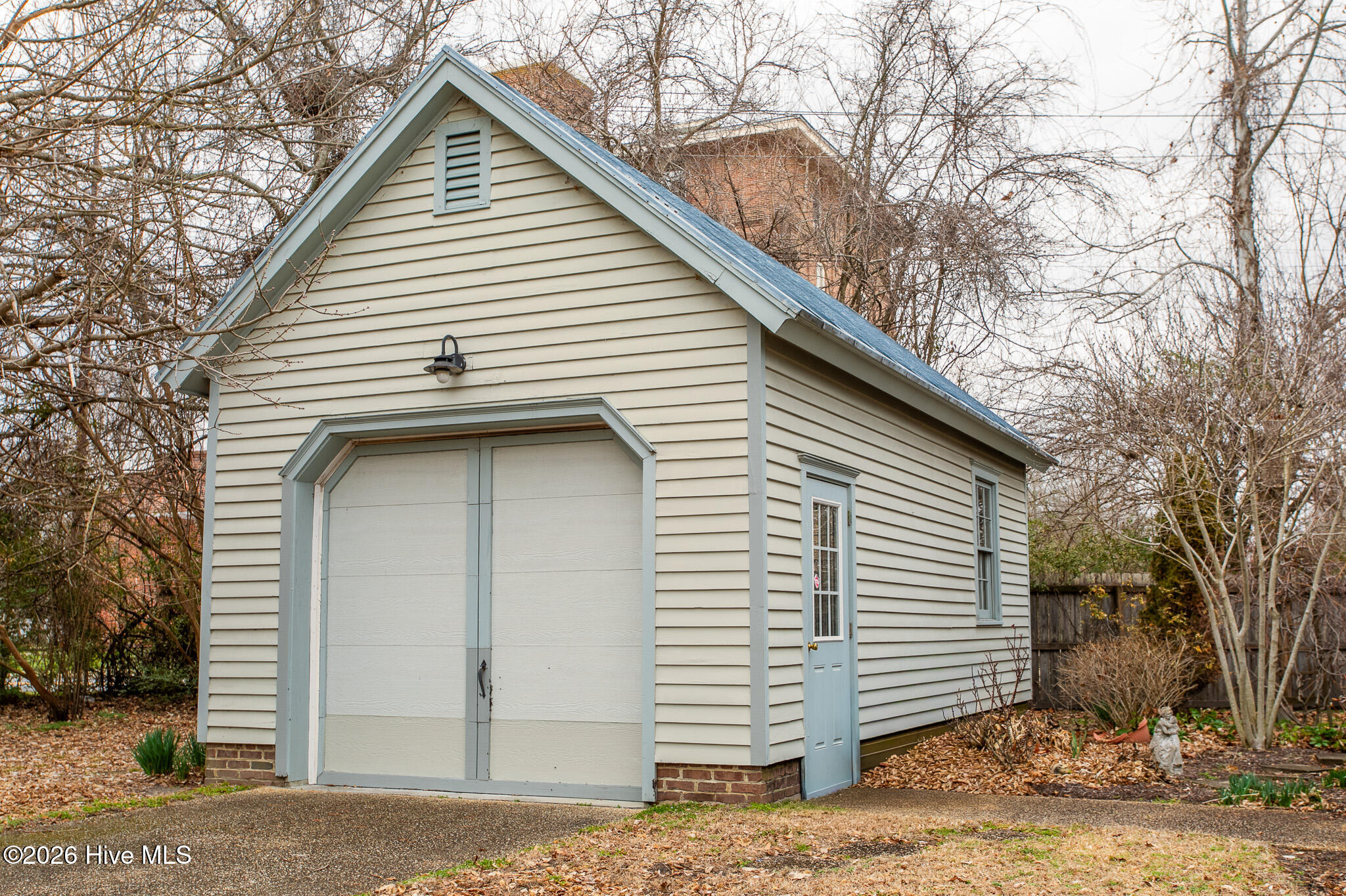 405 Phillips Street Edenton, NC 27932 - Photo 4 of 32 Garage1