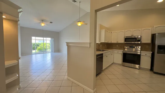 $2,795 | 1955 Waterside Court East, Wellington, FL 33414