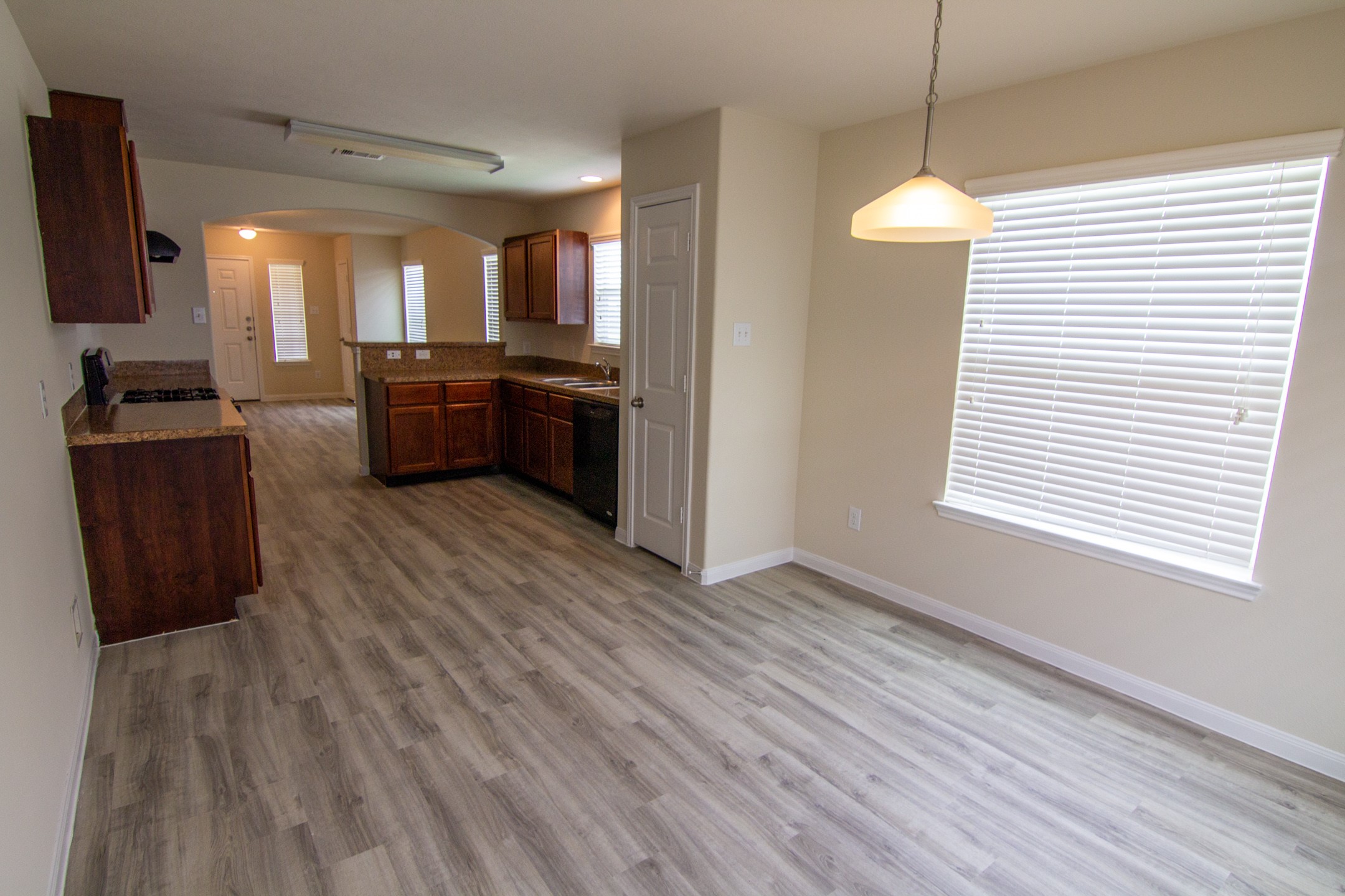 13142 Withee Path Lane Houston, TX 77048 - Photo 3 of 12 Photos may be representative of the floor plan and not the exact home. Finishes, layout, and features of the actual property for lease may vary.