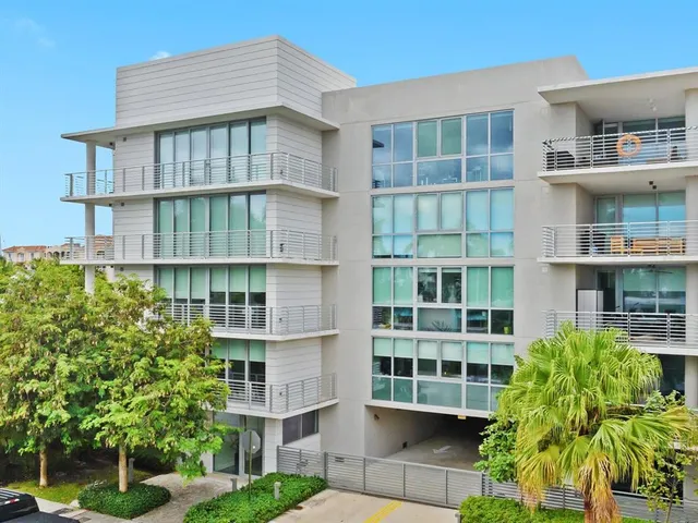 $1,899,999 | 133 Isle Of Venice Drive, Unit 201, Fort Lauderdale, FL 33301