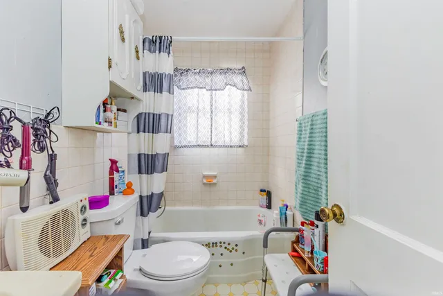 $120,000 | 2112 South Beacon Street, Muncie, IN 47302