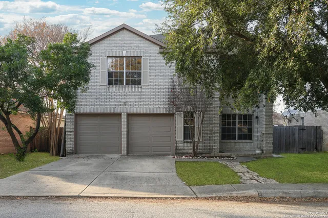 $2,200 | 7915 Cerezo, San Antonio, TX 78250