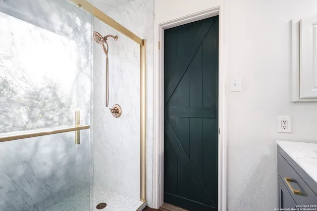 $2,200 | 7915 Cerezo, San Antonio, TX 78250