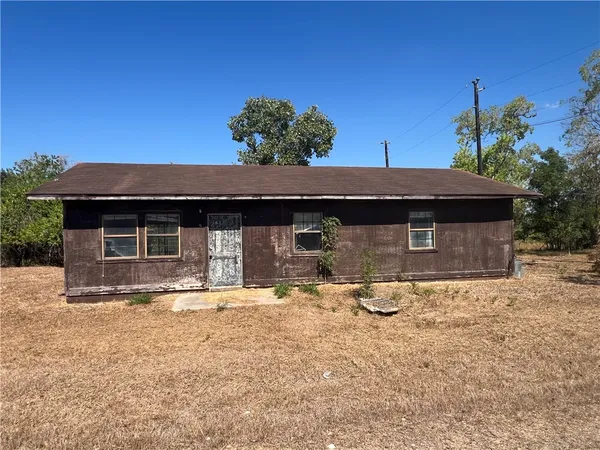 $80,000 | 129 Mystic Drive, George West, TX 78022