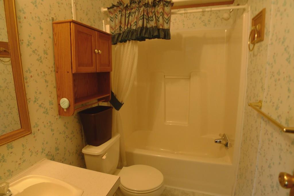 342 River Road Boothbay, ME 04537 - Photo 8 of 10 Second Bath