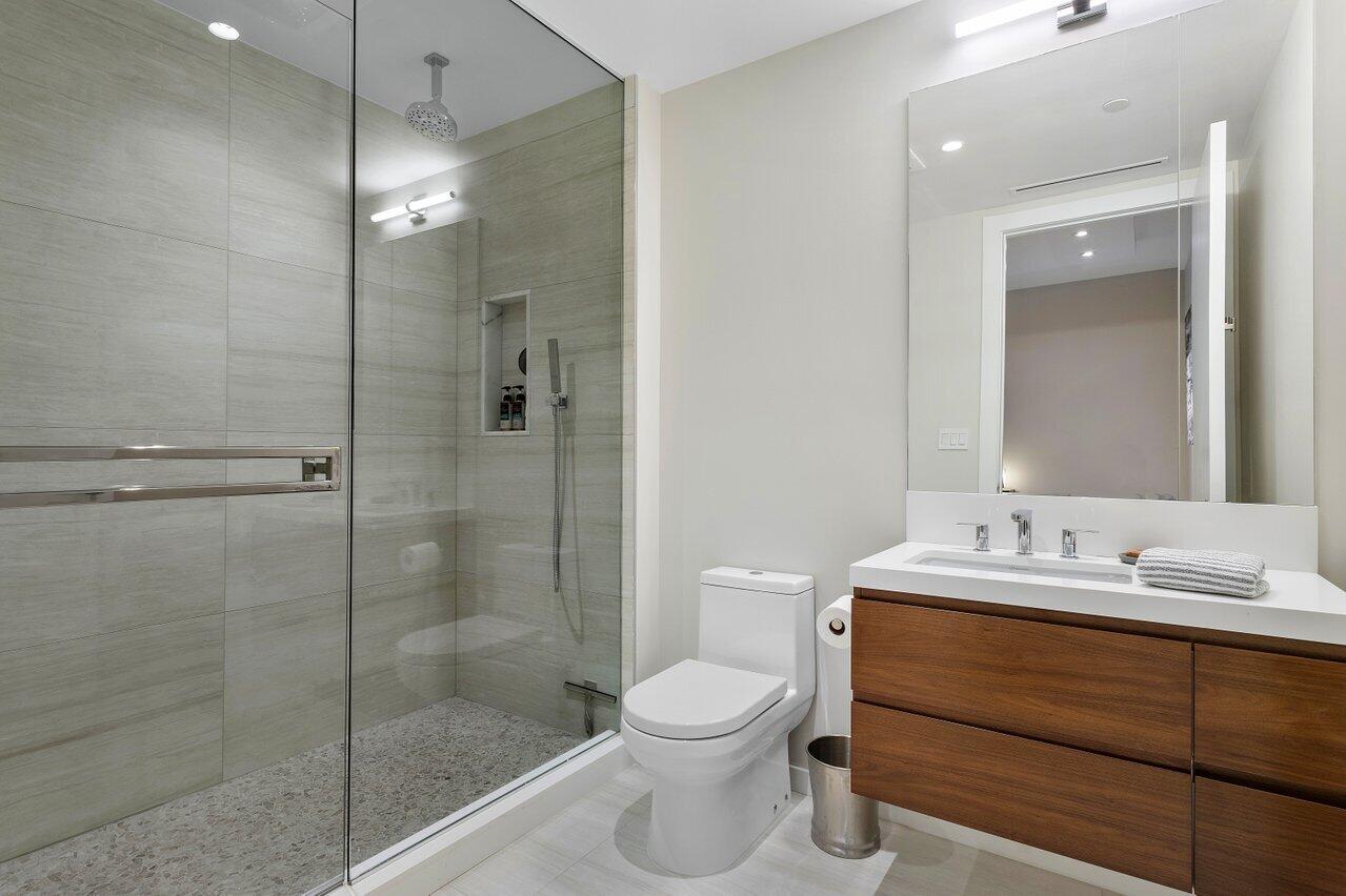 200 Southeast Mizner Boulevard, Unit 307 Boca Raton, FL 33432 - Photo 22 of 74 3rd Full Bathroom
