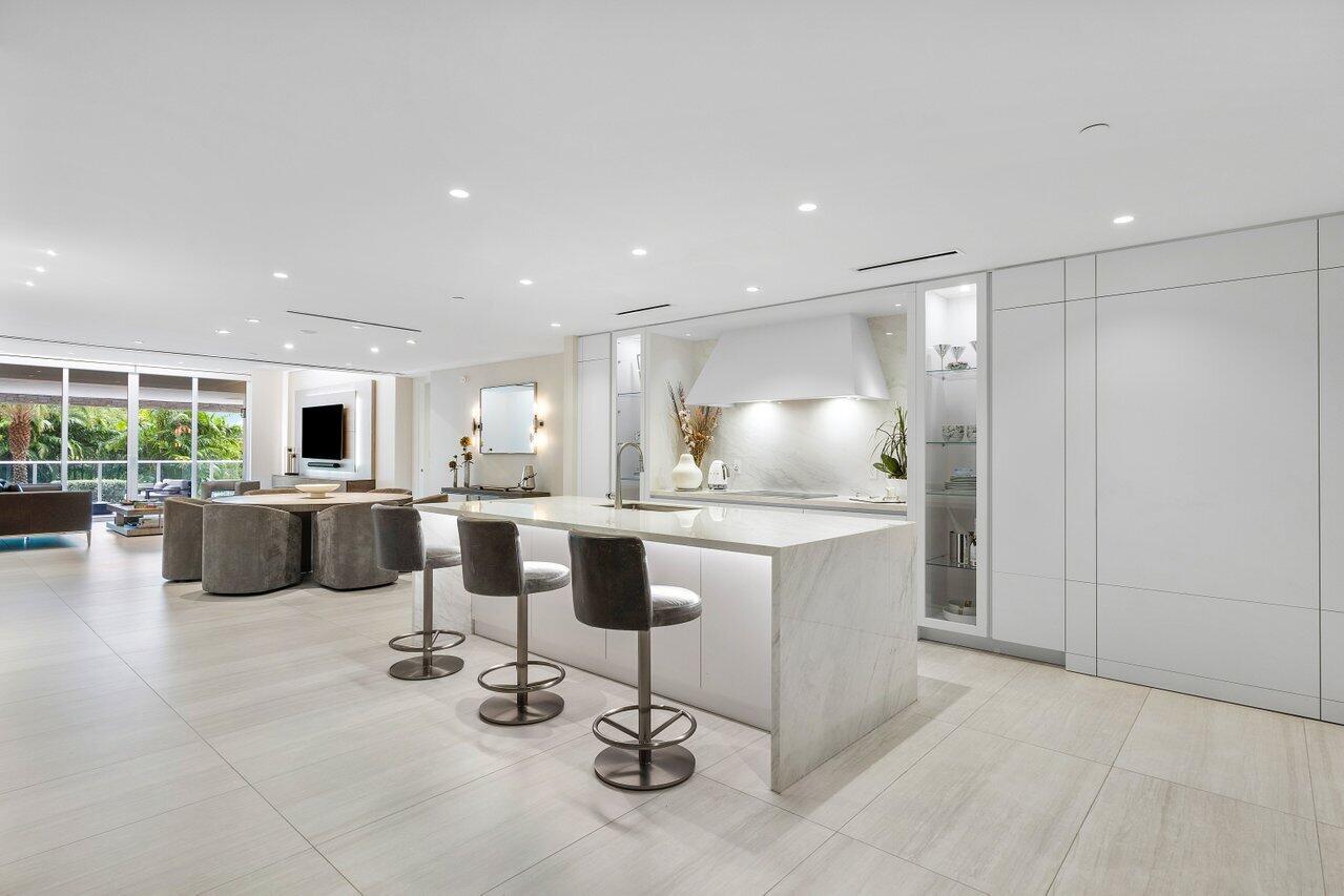 200 Southeast Mizner Boulevard, Unit 307 Boca Raton, FL 33432 - Photo 4 of 74 Designer European-Style Gourmet Kitchen