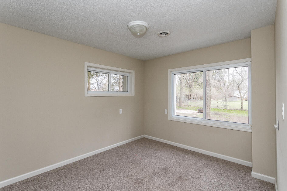 3541 McCain Road Jackson, MI 49203 - Photo 7 of 40 0N0A4757